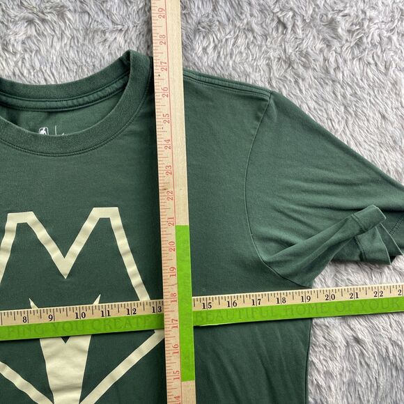 Milwaukee Bucks Shirt Mens Small Green Cream Nike Dri-Fit Swoosh Short Sleeve - Picture 6 of 10